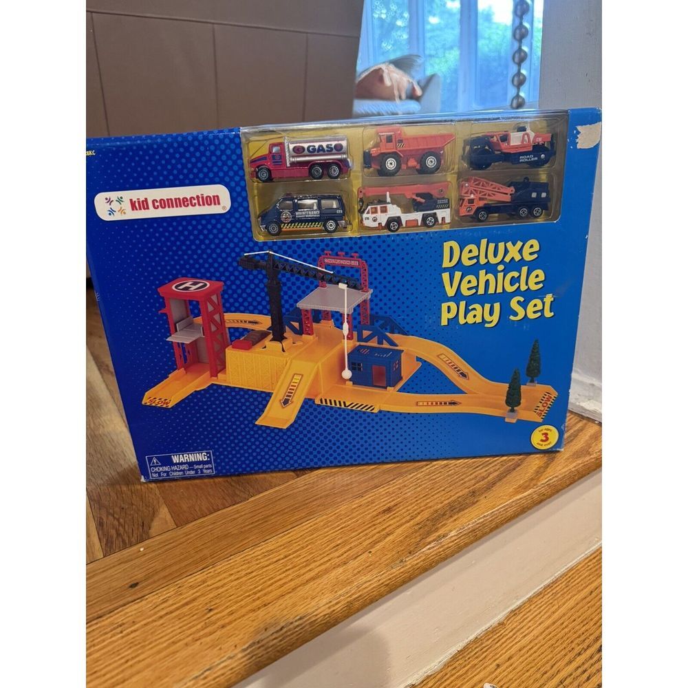 Vintage Kid Connection Deluxe Vehicle Playset With‎ 6 Cars Sealed In Box